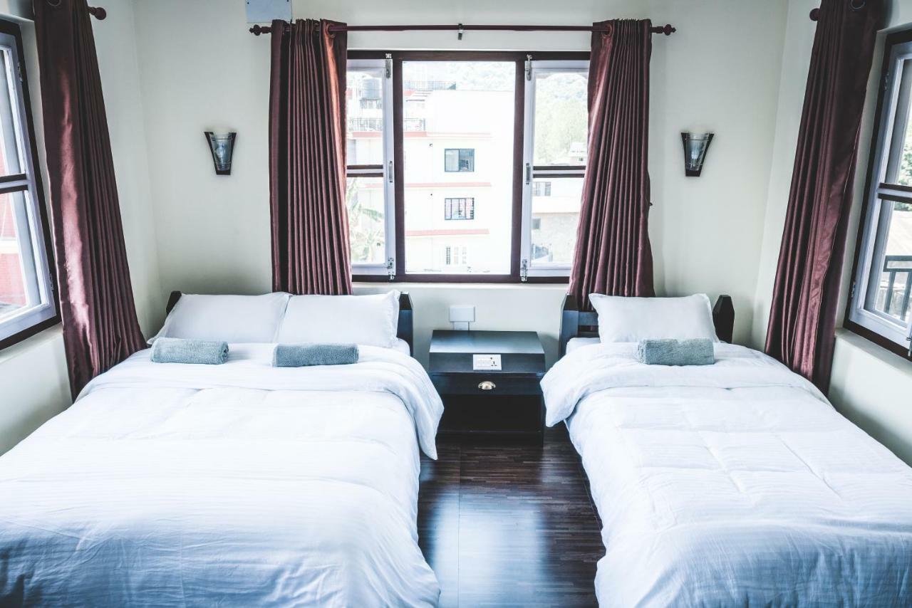 Hotel K2 Покхара Екстер'єр фото